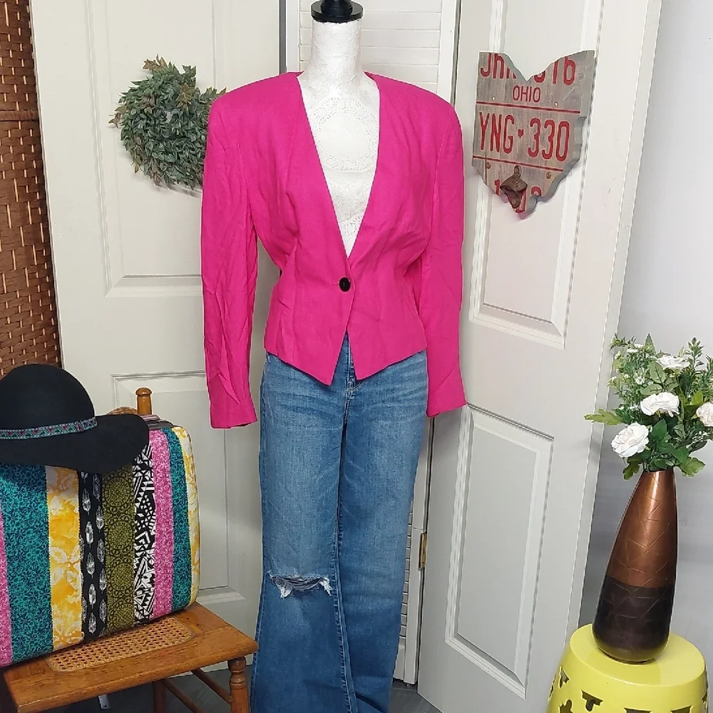 Vintage 1980s Hot Pink Women's Blazer Whitley Gilbert Vibes - Picture 1 of 6